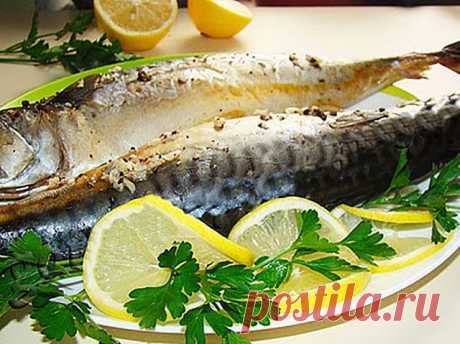 Запеченная скумбрия с зеленью
