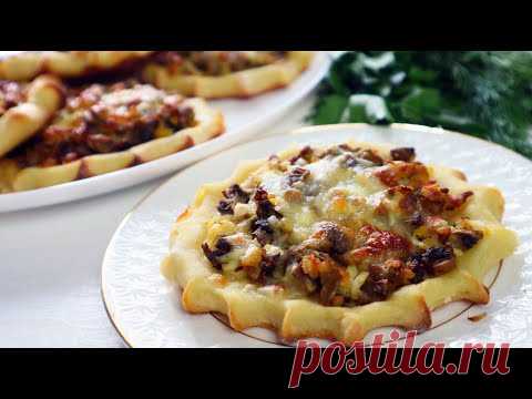 Их всегда мало!!Вкусные картофельные лепешки с начинкой в духовке!