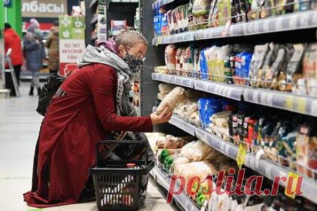 Неизбежный рост инфляции в России объяснили. Инфляция в России продолжает ставить многолетние рекорды, несмотря на повышение ключевой ставки Центробанка, из-за ряда факторов, повлиять на которые регулятор не в силах. Как объяснил инвестстратег УК «Арикапитал» Сергей Суверов, рост цен связан с засильем монополий в регионах и действиями мировых центробанков.