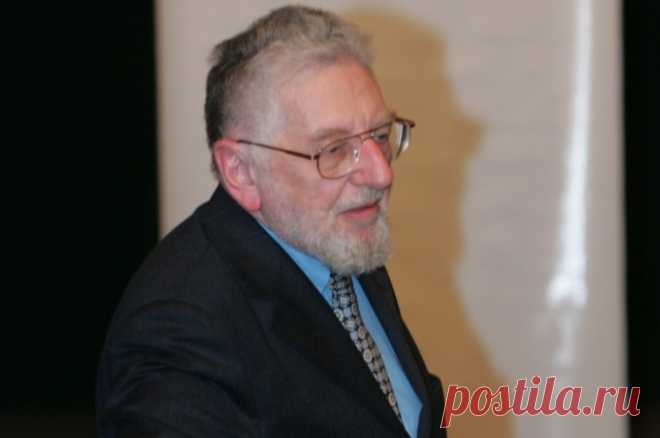 Умер соавтор Конституции РФ и сооснователь партии «Яблоко» Виктор Шейнис. Он скончался на 93-году жизни.