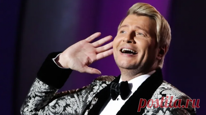 Звезды эстрады обалдели от шика в квартире Баскова: апартаменты как у императора
«Золотой голос» России Николай Басков успевает везде: поет на эстраде, в опере, снимается в кино, постоянно мелькает на телевидении, гастролирует по всему миру. Казалось бы, …
Читай дальше на сайте. Жми подробнее ➡