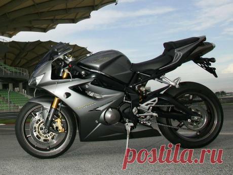 Triumph Daytona 675