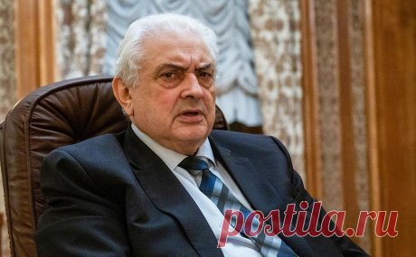 Посол назвал аморальным запрет Берлина на показ флага России 9 мая. Решение властей Берлина запретить демонстрацию российского флага и символов Дня победы на советских мемориалах 8 и 9 мая аморально и недопустимо, следует из заявления посла России в Германии Сергея Нечаева.