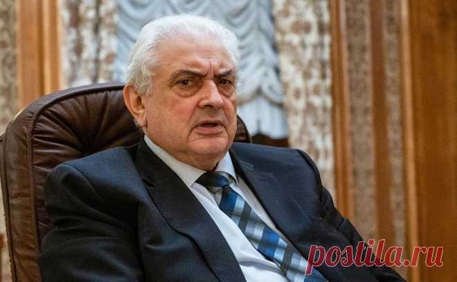 Посол назвал аморальным запрет Берлина на показ флага России 9 мая. Решение властей Берлина запретить демонстрацию российского флага и символов Дня победы на советских мемориалах 8 и 9 мая аморально и недопустимо, следует из заявления посла России в Германии Сергея Нечаева.
