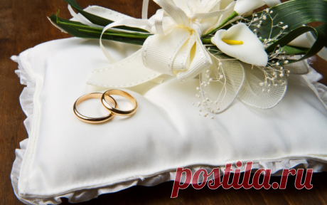 ДЕЙСТВЕННЫЙ РИТУАЛ НА ПРИВЛЕЧЕНИЕ МУЖЧИНЫ В ВАШУ ЖИЗНЬ 
Если вы одиноки и никак не можете познакомиться с достойным мужчиной, вам наверняка помогут заговоры, будь вы в разводе или еще не выходили замуж. Для начала измените ваш психологический настрой, ведь «под лежачий камень и вода не течет». 

Начинать нужно с того, чтобы расширить границы своей нынешней жизни и включить в нее что-то помимо работы и заботы о ребенке – какое-то хобби, встречи с подругами, походы в театры ...