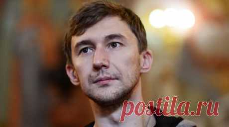 Карякин: пора задуматься о создании альтернативной FIDE шахматной организации. Российский шахматист Сергей Карякин призвал создать альтернативную Международной шахматной федерации (FIDE) организацию после приостановления членства Федерации шахмат России (ФШР). Читать далее