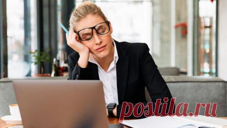 Эксперт объяснила, как не допустить стагнации в карьере. Рутина на работе может привести к стагнации и утрате мотивации. Об этом в интервью РИАМО предупредила карьерный эксперт центра &quot;Профессии будущего&quot; Ольга Бухвалова. По ее словам, при таких обстоятельствах стоит задуматься о смене ...