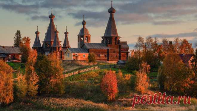 Скачать обои осень, небо, трава, облака, деревья, природа, дома, церковь, раздел пейзажи в разрешении 1920x1080