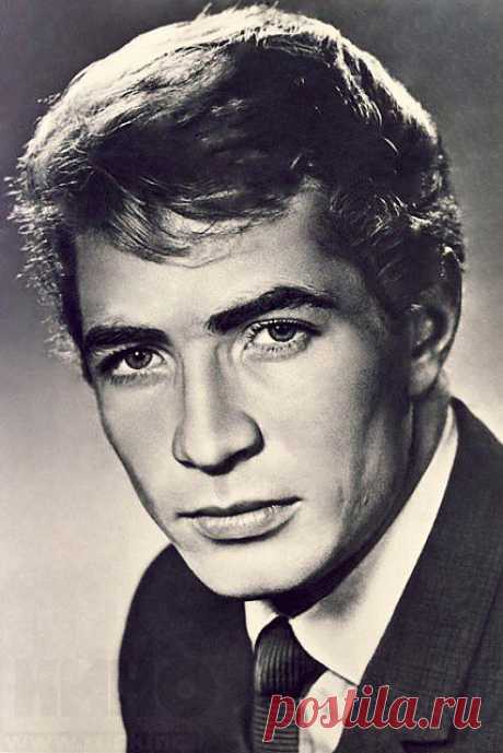 Юрий Каморный.