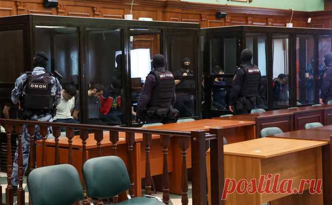 МТС потребовала взыскать ущерб с подсудимых по делу о теракте в «Крокусе». На заседании по делу о теракте в «Крокус Сити Холле» МТС заявила иск на 587,8 тыс. руб. из-за сгоревшего оборудования. Представитель потерпевших указала, что возмещение ущерба маловероятно — у подсудимых нет средств