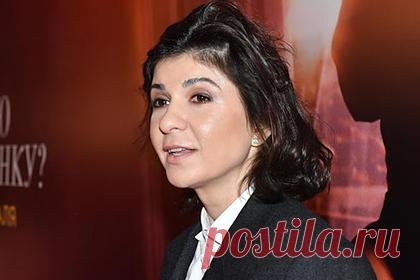 Экс-продюсер Лободы решила вернуться в шоу-бизнес после скандала с Киркоровым. Экс-продюсер Светланы Лободы Нателла Крапивина решила вернуться в шоу-бизнес после скандала с певцом Филиппом Киркоровым. «Мне хочется попробовать поработать с молодежью. Я нашла пару очень интересных молодых ребят и собираюсь со своим партнером запускать музыкальный лейбл», — рассказала она.