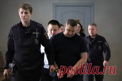 Давший показания против редактора Ura.ru полицейский оказался его дядей