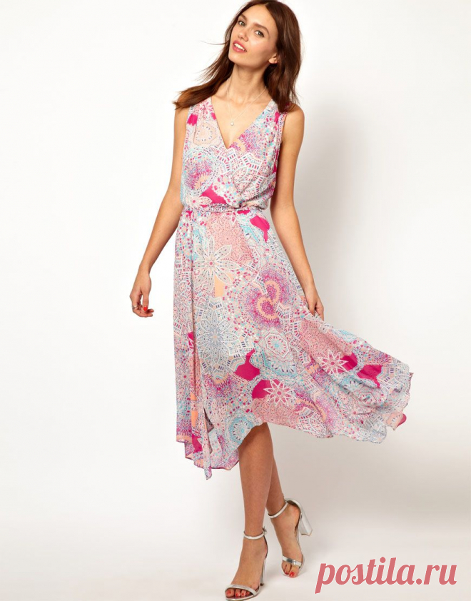 Midi dress   £22.50
Body: 100% Polyester
 Lining: 100% Polyester

SIZE & FIT 
 Model wears: UK 8/ EU 36/ US 4
 Model's height: 180cm/5'11”