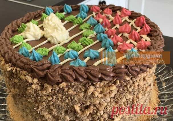 Настоящий «Киевский Торт» Вот таким способом моя тетя дела Киевский Торт, Он намного вкусней чем из магазина, потому что вы знаете какие продукты вы туда положили.