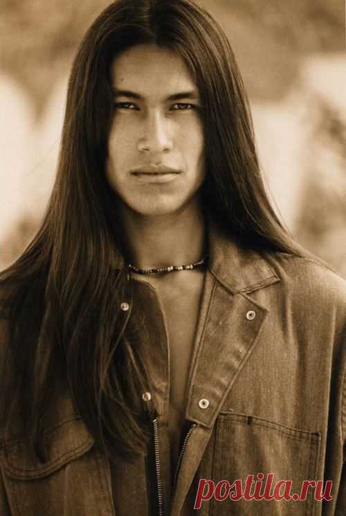 Native American Indian: Rick Mora