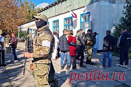 В Херсоне рассказали о предотвращении атаки ВСУ. Вооруженные силы Украины (ВСУ) попытались атаковать Херсон в первый день проведения референдума о вхождении в состав России, однако попытка обстрела была предотвращена. Об этом заявил замглавы администрации Херсонской области Кирилл Стремоусов. По его словам, безопасность является первым приоритетом в регионе.