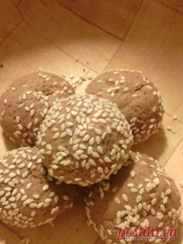 К чайку кардамоновые шарики в кунжуте.