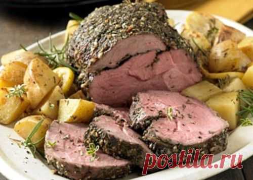 Печеная говядина с майораном и розмарином / Простые рецепты