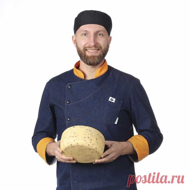 Задумывались ли вы о том, чтобы сварить настоящий домашний СЫР? 

 Меня зовут Алексей Сыровер, и я верю, что каждый, кто любит здоровое питание, натуральные продукты и ведет здоровый образ жизни - может попробовать сварить СЫР у себя дома на кухне. 

☠ Сыры, продающиеся в магазинах, очень далеки от того, чтобы называться натуральным продуктом, а большинство из них откровенно “пластмассовая” продукция, которая не только неполезна, но даже вредна!

 Видов сыров в мире - вели...