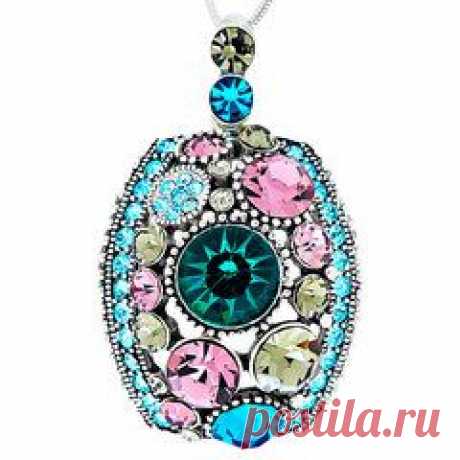 Кулон под серебро Queen
Бренды Бижутерия 	Queen
Материал 	кристаллы Swarovski, Под серебр