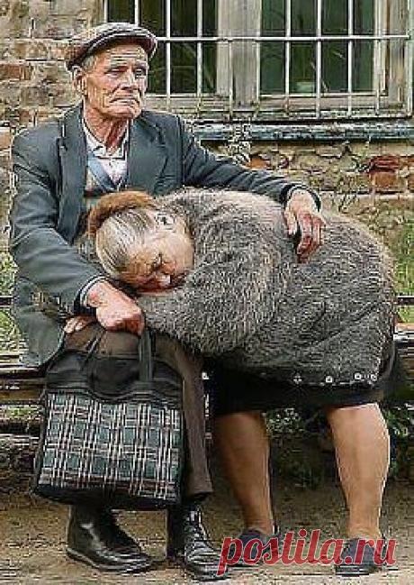 У нас на руках и ногах 20 пальцев у одного человека. Они все одинаковые? Не надо весь бизнес махать под одну гребенку. Если вы действительно хотите получать, а не зарабатывать, приходите 1 мая на обучение записывайтесь скайп romantika448 . viber +380505435343. почта  zp-tv@mail.ru и спросите, посмотрите ,пощупайте, проверьте, поговорите с людьми. Если наши структуры могут показать своих людей, которые зарабатывают по разному на сегодня, не врут, что завтра 2000 долларов, а просто делятся опытом