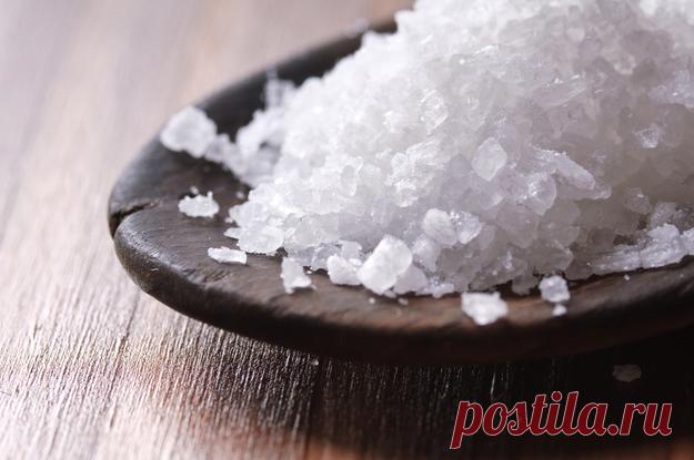 Соль - незаменимый помощник в хозяйстве: 10 секретных приемов