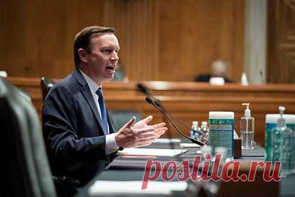 Сенатор США призвал сосредоточиться на асимметричной войне с Россией и Китаем. Американский сенатор Крис Мерфи считает, что вывод войск из Афганистана позволит сосредоточиться на асимметричном противостоянии с Китаем и Россией, в котором Соединенные Штаты пока проигрывают. Он считает, что для борьбы с ними необходимы инвестиции в дипломатические средства.