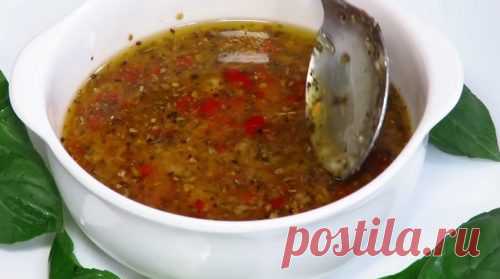 Рецепт потрясающей итальянской заправки для салатов. Вкусно, полезно и без майонеза!