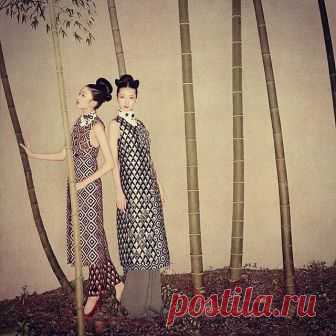 @lizziemontgomerydesign  Prada 2012, Photo by @sunjun78  #prada #fashionphotography #pradadress #chinoiserie #fashioneditorial #sunjunphoto