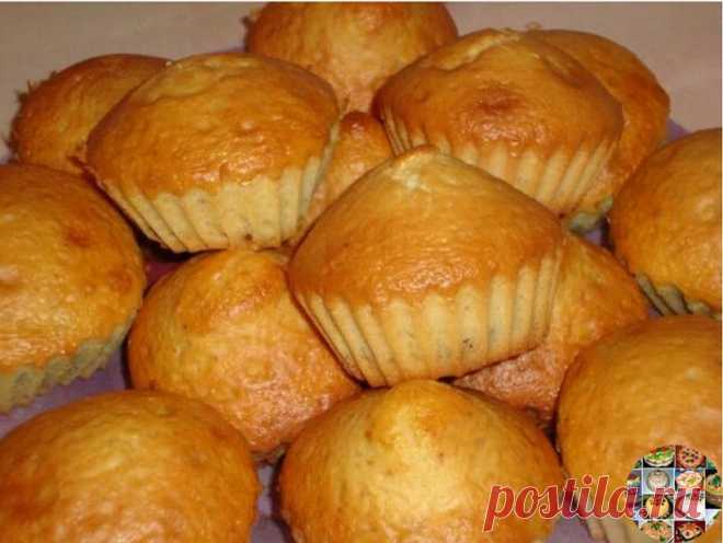 1 ст муки, 2 яйца, 100 г сахара и 2 ст л сметаны для самых сочных в мире кексиков на сметане — 1lyubov.ru