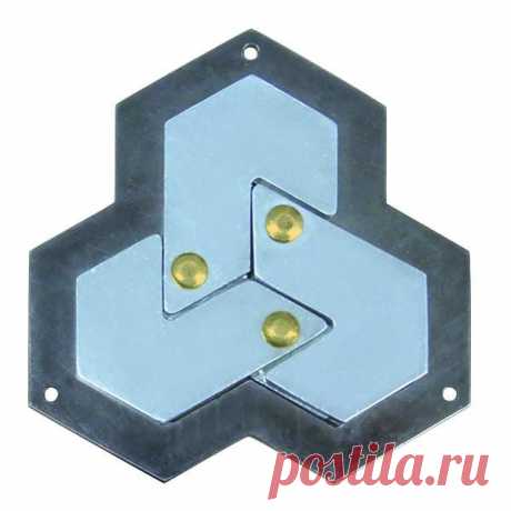 Новинка из раздела-зарядка для ума.
HANAYAMA Головоломка Шестиугольник - абсолютно новая головоломка, по форме очень напоминает шестиугольник.
Цена-880 руб.
Головоломка состоит из трех внутренних частей, удерживаемых внешней рамой.
Необходимо посредством движения и вращения внутренних частей попытаться вытащить их из внешнего контура.

На первый взгляд кажется, что внутренние части одинаковы, однако, присмотритесь внимательно.
