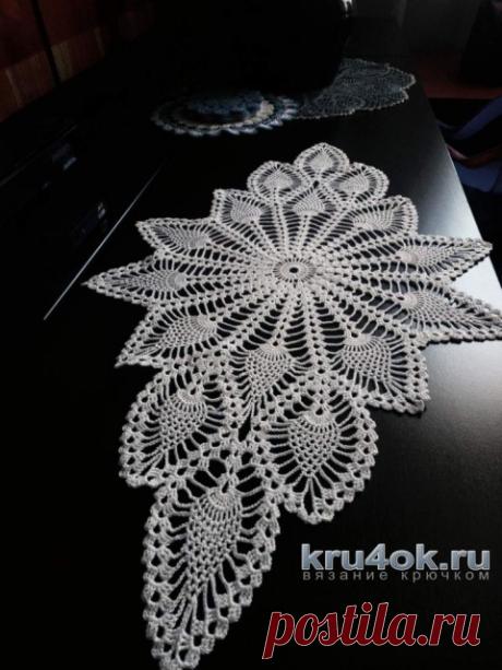 Салфетка с ананасами крючком.