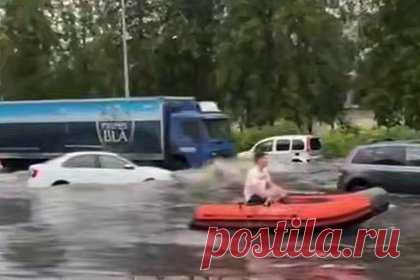 В Петербурге залило автобус
