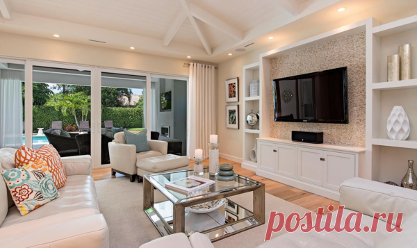 5 частых ошибок в дизайне гостиной комнаты | Блоги о даче, рецептах, рыбалке
#Интерьер, #Ремонт, #Полезныесоветы

Привет! Мы подготовили для вас подборку из 5 очень распространенных ошибок в дизайне интерьера гостиной, которые при этом очень легко решить или избежать.

1. Расположение телевизора
Для расположения телевизора лучше использовать пустую стену без отвлекающих акцентов. Избегайте расположения устройства напротив окна, помимо нечеткой картинки это вредно для зрения...