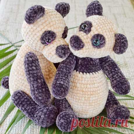 PDF Панда Лилу крючком. FREE crochet pattern; Аmigurumi animal patterns. Амигуруми схемы и описания на русском. Вязаные игрушки и поделки своими руками #amimore - плюшевая панда, пандочка из велюровой пряжи медведь, медвежонок, мишка.