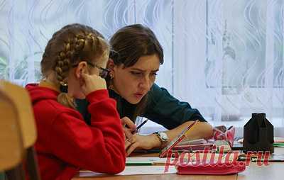 В Якутии в 2026 году на поддержку молодых педагогов направят 100 млн рублей. Закон о гарантиях статуса педагогических работников приняли для повышения престижа профессии, сообщил глава республики Айсен Николаев