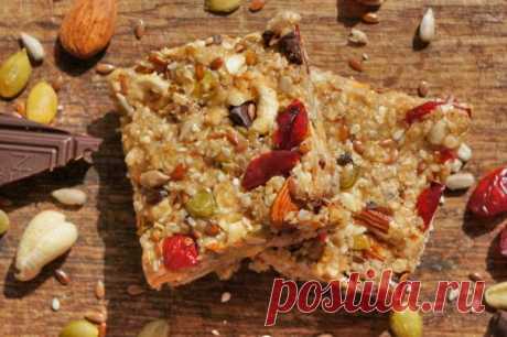 РЕЦЕПТЫ: Шоколадно-ореховые питательные батончики (protein bars) | Лайфхакер