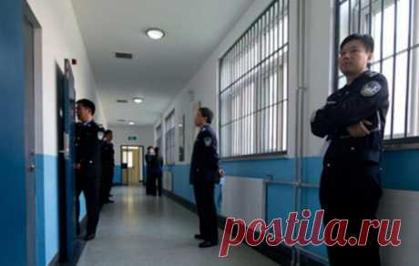 В Китае чиновники посещают тюрьмы для профилактики коррупции | МК - Лондон