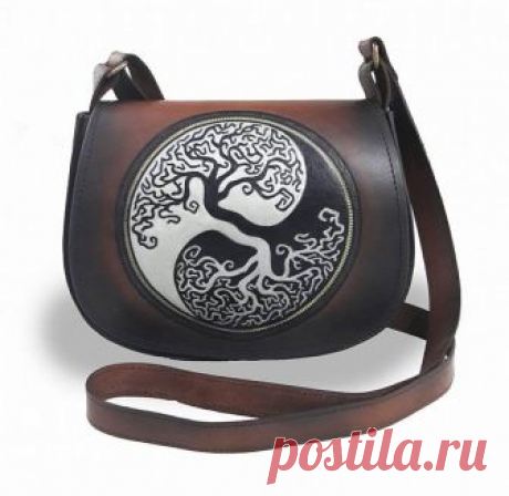 Handpainted genuine leather bag. small womens bag, leather women's bag, leather purse, crossbody bag, shoulder bag, This small elegant womens bag is made of genuine leather and is decorated in a modern style. the size is 22cm / 25cm / 6cm.  Painting hand-painted and burning in the technique of pyrography.  The shoulder strap is made of genuine leather and is adjustable.  The main compartment is with a