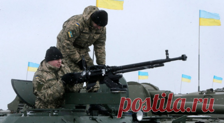 США подтвердили, что окажут Киеву безвозмездно как минимум часть новой военной помощи

 Сумма помощи Украине в области безопасности превысит $750 млн, сообщил сотрудник Госдепартамента США.

ВАШИНГТОН, 20 января. /Корр. ТАСС Дмитрий Кирсанов/. Американские власти сами оплатят по меньшей мере часть новой военной помощи Украине, включающей поставки противотанковых ракетных комплексов (ПТРК) Javelin. Это подтвердил 19 января корреспонденту ТАСС сотрудник Госдепартамента США.