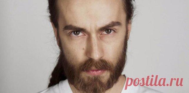 «Чиновники любыми способами отжимают остатки денег у населения»: 5 цитат из последнего интервью Децла | RAP.RU