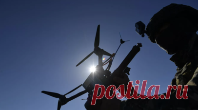 Российские войска FPV-дроном уничтожили ЗРК ВСУ APKWS-II в Николаевской области. Российские войска с помощью FPV-дрона уничтожили пусковую установку ЗРК ВСУ APKWS-II в районе населённого пункта Очаков Николаевской области, сообщает Минобороны России. Читать далее
