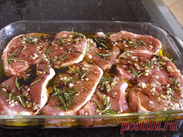 Подборка маринадов для запекания мяса в духовке.