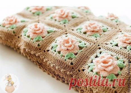 Объемный квадратный мотив крючком для пледа или подушки.
Сохраняйте в свои копилочки нажав "Поделиться" или "Мне нравится".