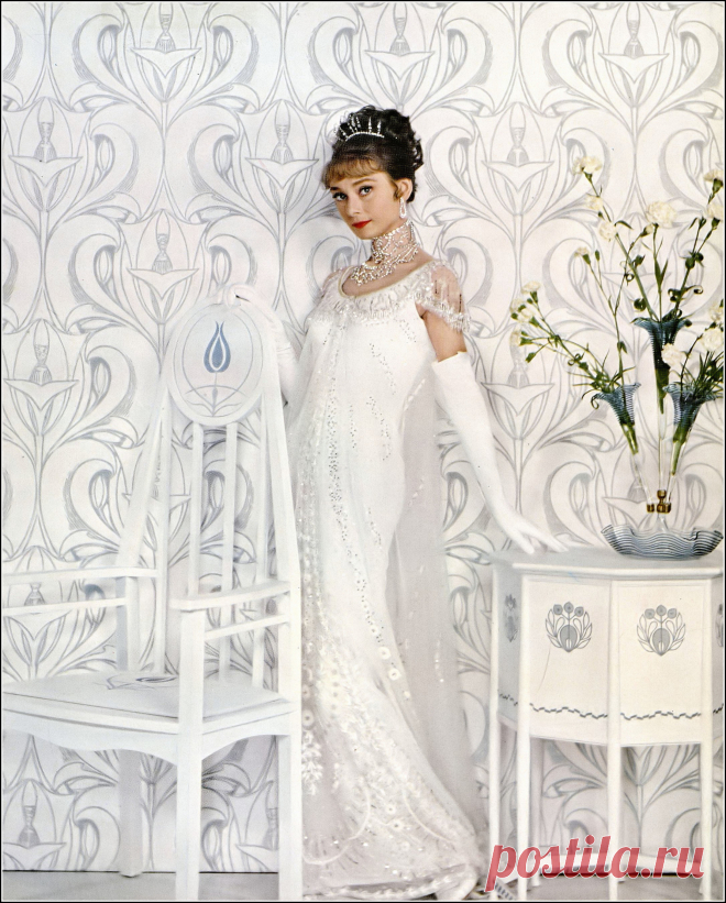 Audrey Hepburn in costume designed and photographed by Cec… | Flickr