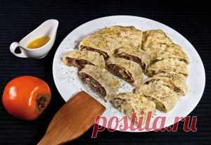 Хунон (паровой рулет с начинкой)