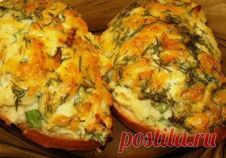 ЛЕНИВЧИКИ 
Можно назвать их ленивые пирожки, можно горячие бутерброды. Но суть не в названии, а в том,что это очень вкусно.У нас есть хлебушек или батон или лаваш, что под рукой найдется.
Масса-1-Пюре -200 гр-Я…