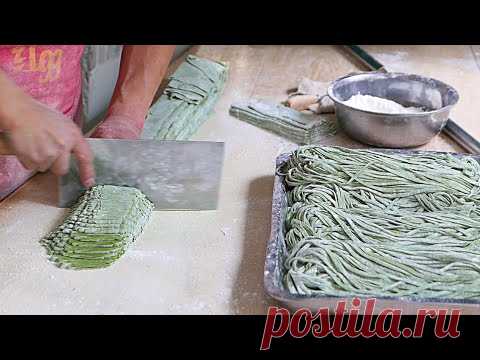Китайская уличная кухня Xi'an - изготовление китайской лапши шпината