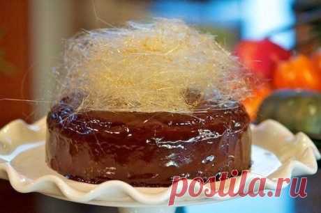 Как приготовить простая сахарная паутинка как украшение для десертов - рецепт, ингридиенты и фотографии