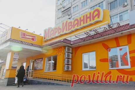 👪 + 🚍 = ⛱ ЧТО ЗА ГОРОД ТОЛЬЯТТИ - ПОЧЕМУ ОБЯЗАТЕЛЬНО НУЖНО ПОСЕТИТЬ 💛💚💙 11 ВЫПУСК
Кафе и рестораны
В Тольятти неплохой выбор заведений общественного питания на самый разный вкус и кошелек. Например, в бюджетной столовой можно пообедать за 100 Р. За бизнес-ланч в кафе отдадите минимум 250 Р. Ужин из пары блюд без алкоголя в заведениях со средним ценником обойдется в 500 Р.
В последние пару лет в городе резко набрала популярность грузинская кухня и появились национальные рестораны.
